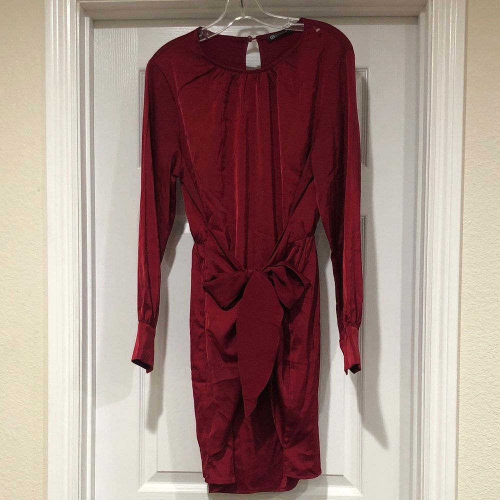 Pretty Garden Elegant Red Long-Sleeve Front Tie Dress